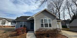 3bed/2bath+Garage GSO!! Gallery 1