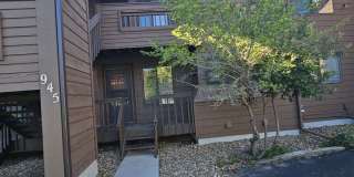 Cozy 2 Bedroom on Moorings Dr Gallery 1