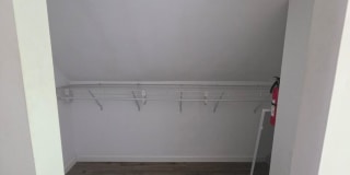 454 Kling Street Gallery 20