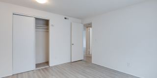 Village Victorian Gallery 10