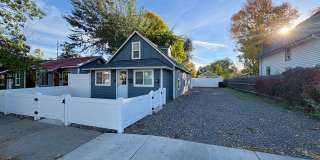 Updated 3 Bedroom 1 Bathroom Home! Gallery 1