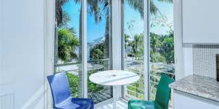 213 N WASHINGTON DRIVE Gallery 17