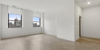 1300-6 CHESTNUT Street Gallery 13