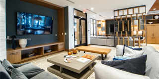 Metropolitan at Coral Square Gallery 8