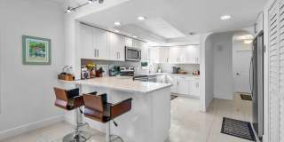 1040 Banyan Road Gallery 14