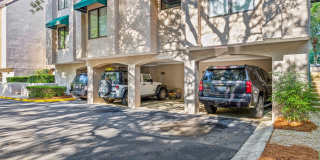 "Charming 2-Bed, 2-Bath Condo at 3 Shelter Cove Lane, Hilton Head Island - 1,140 Sq Ft of Coastal Comfort!" Gallery 51
