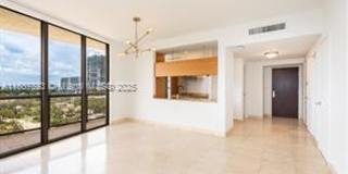 16275 Collins Avenue Gallery 19