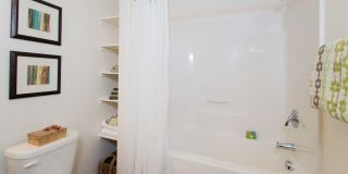 Avila Apartment Homes Gallery 18