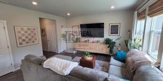 Check Out This Beautiful 4 Bedroom, 2.5 Bath Home! Check Out This Beautiful 4 Bedroom, 2.5 Bath Home! Gallery 8