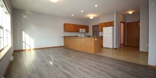 4219 Owl Creek Dr. - 3 Bedroom 2.5 Bath w/ a 2 car attached garage Gallery 5