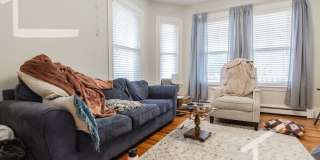 Nicely renovated 4 bed duplex with parking included. Gallery 3