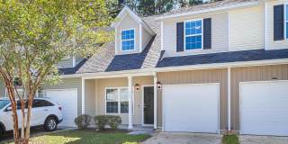 Beautiful FOUR bedroom townhome in Goose Creek! Gallery 1