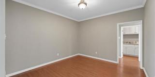 8617 Jonquil Gallery 14