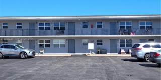 1611 Green Ln Gallery 1