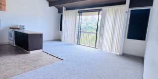 2 bedroom Townhouse in Makaha Valley Gallery 1