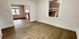 5404 Black St Gallery 7