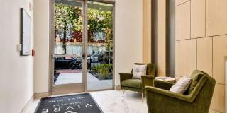 Vivre Vivre Gallery 59