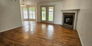 (3) Bed/(2) Bath in SW OKC/Moore Avail NOW! Pet Negotiable! Gallery 3