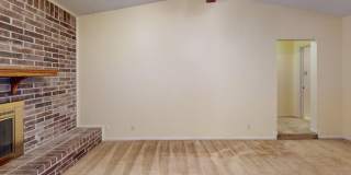 Spacious 3 Bedroom Home with Sunroom & Large Backyard Gallery 11