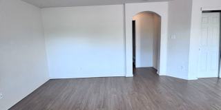 4 bedroom 2.5 bath home-New Flooring Gallery 9