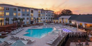 Aventon Pearl Gallery 1