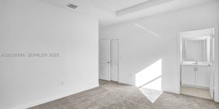 2542 SE 29th St Gallery 21
