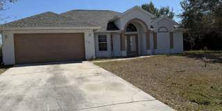 137 SW Meade Circle Gallery 1