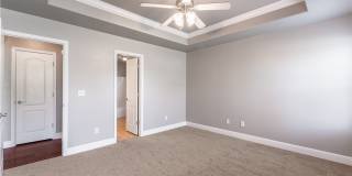 521 Red Bud Street Gallery 10
