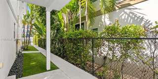 1305 SE 1st St Gallery 17