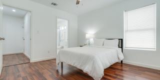 1039 Mckinley Ave Gallery 29