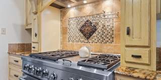 100 Stone Creek Cove Gallery 8