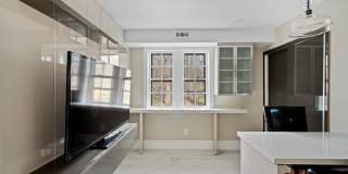 415 CITY Avenue Gallery 11