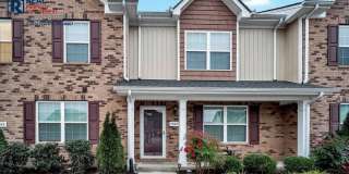 Lovely 2BR/2.5 BA Murfreesboro townhome in Evergreen Farms! Washer/dryer included! Lovely 2BR/2.5 BA Murfreesboro townhome in Evergreen Farms! Washer/dryer included! Gallery 1