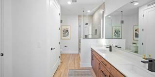 Residences Kierland Gallery 21