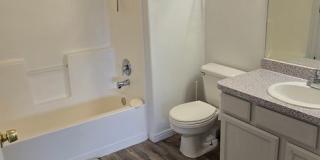 3 Bed 2 Bath Condo in Heart of Eagle Mountain Gallery 7