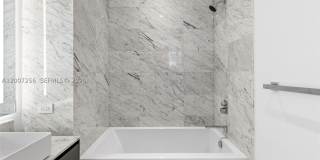5 Grove Isle Dr Gallery 37