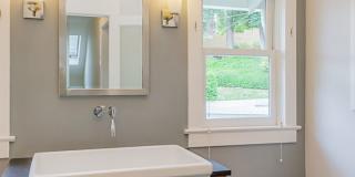 4bd/2.5ba Seattle Home Gallery 11