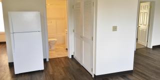 93 Second Street Gallery 28