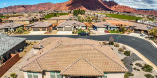 3 bed, 2 bath, office, 3 car garage. UTILITIES included Gallery 41