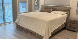 13 8th Avenue Gallery 16