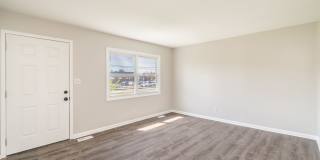 4412 High School Road - 1 Gallery 4