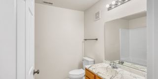 Minutes to Downtown********** Rent $1525/month*********Peaceful Living Gallery 20