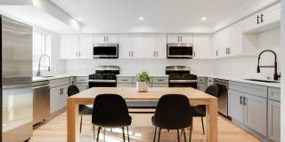 1224 W 37th Place - Co-Living 1224 W 37th Place - Co-Living Gallery 7