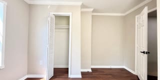 1004 GIRARD Street NW Gallery 24