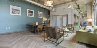 400 Rhett Gallery 35