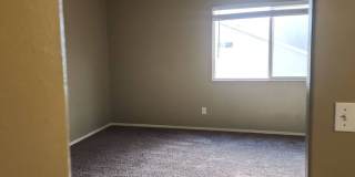 4 bed Single Family Home Close to Iron Springs Elem. Gallery 7