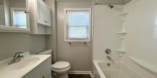 4 Bedroom 2 Bathroom in Harrisburg! Gallery 30