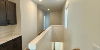 3 Bedrooms 2 1/2 Bathrooms - Where Mountains meet you at upscale living! Gallery 32