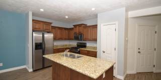 3 Bedroom 3 Bath Townhome in Sun Crest!!! 3 Bedroom 3 Bath Townhome in Sun Crest!!! Gallery 3