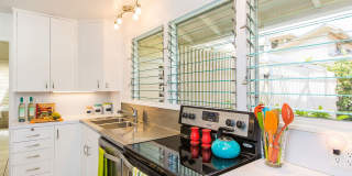 2bd/2ba Home w/Private Pool, Upscale decor, & Near Kahala Beach. Kahala Cottage Gallery 15